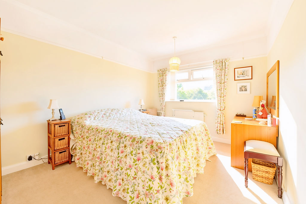 Bedroom- click for photo gallery